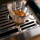 SES500BSS kompaktné pákové espresso SAGE